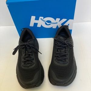Hoka One One Women’s Black Bondi, Size 7 W